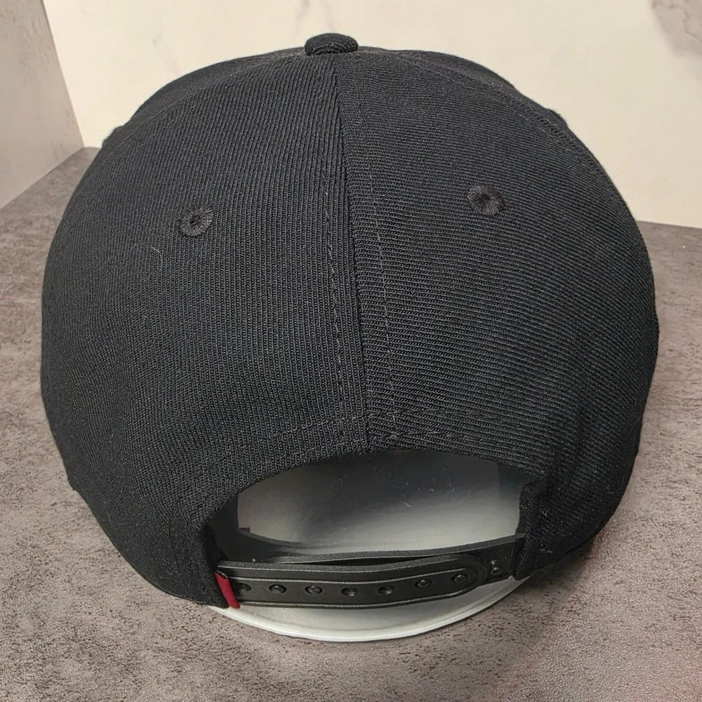 Outdoor Cap Red LBL Mens Smokin the Good Stuff Snapback Hat Black Green Script